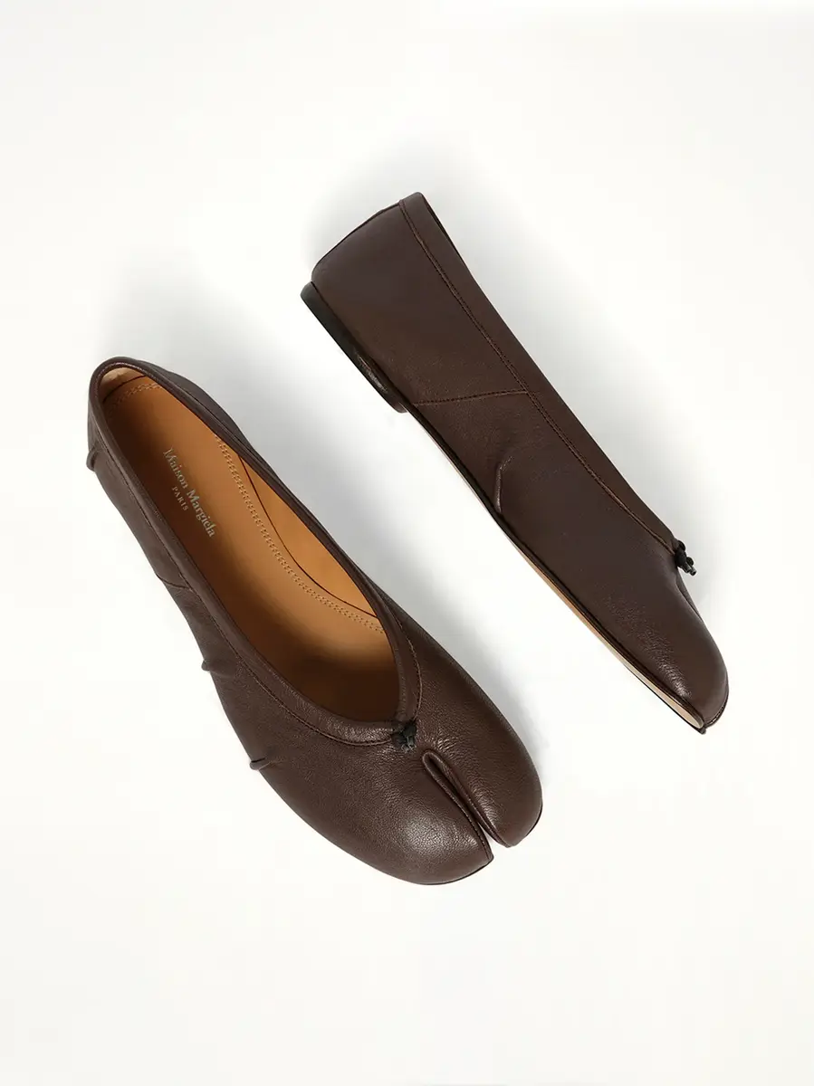 Maison Margiela Tabi Ballerina in Moka | Thumbnail 4 Maison Margiela Tabi Ballerina in Moka | Thumbnail 4