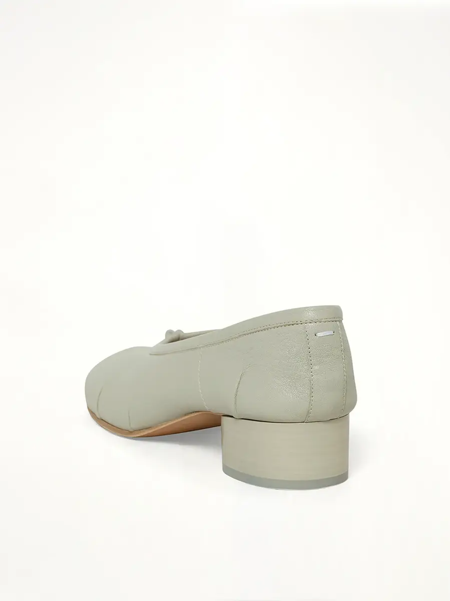 Maison Margiela Tabi Ballerina 3cm in Alabaster | Thumbnail 3 Maison Margiela Tabi Ballerina 3cm in Alabaster | Thumbnail 3