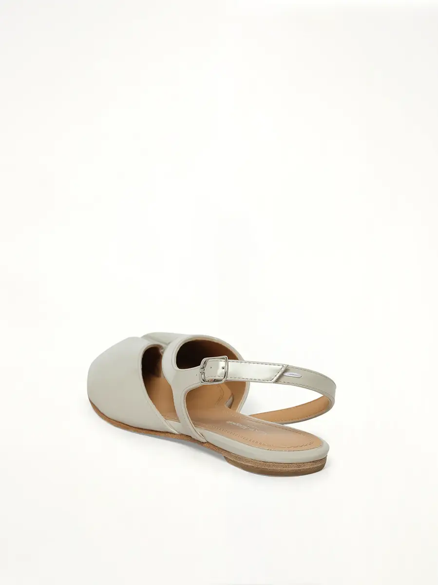 Maison Margiela Tabi Flat Slingback in Alabaster | Thumbnail 3 Maison Margiela Tabi Flat Slingback in Alabaster | Thumbnail 3