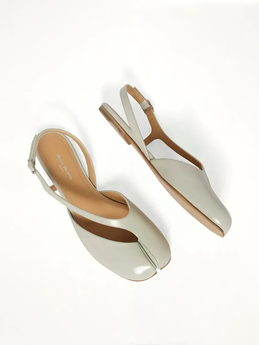 Maison Margiela Tabi Flat Slingback in Alabaster | Thumbnail 4 Maison Margiela Tabi Flat Slingback in Alabaster | Thumbnail 4