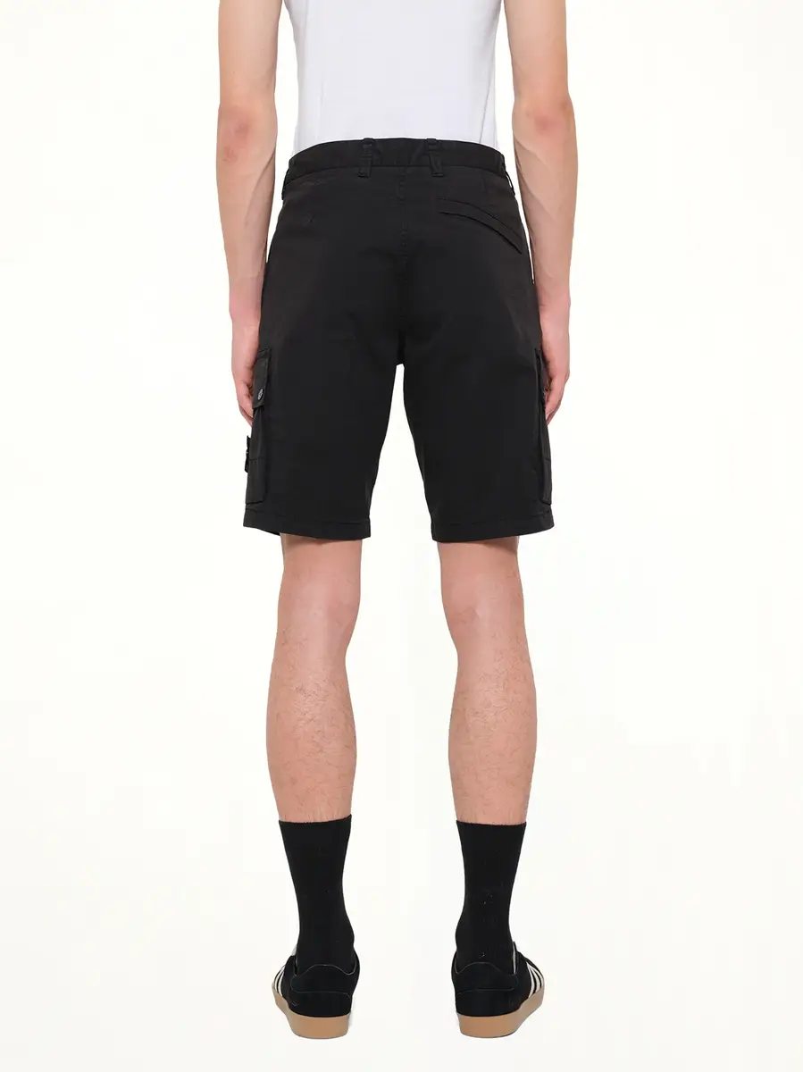 Stone Island L100019 Shorts | Thumbnail 5 Stone Island L100019 Shorts | Thumbnail 5