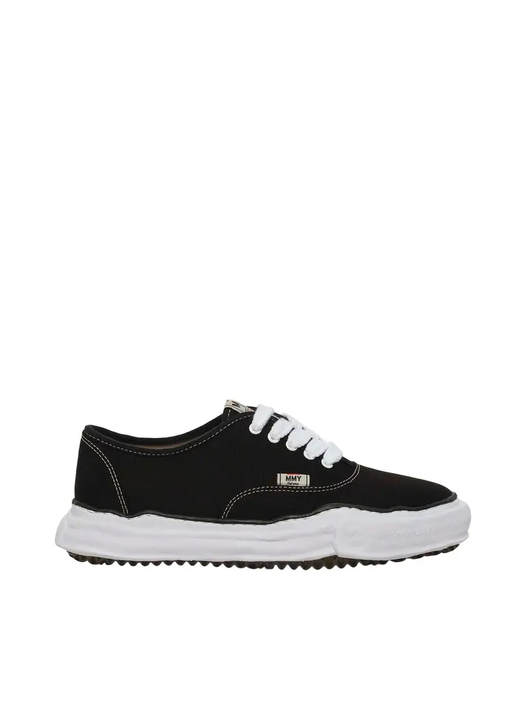 Maison MIHARA YASUHIRO Baker OG Sneaker in Black/white