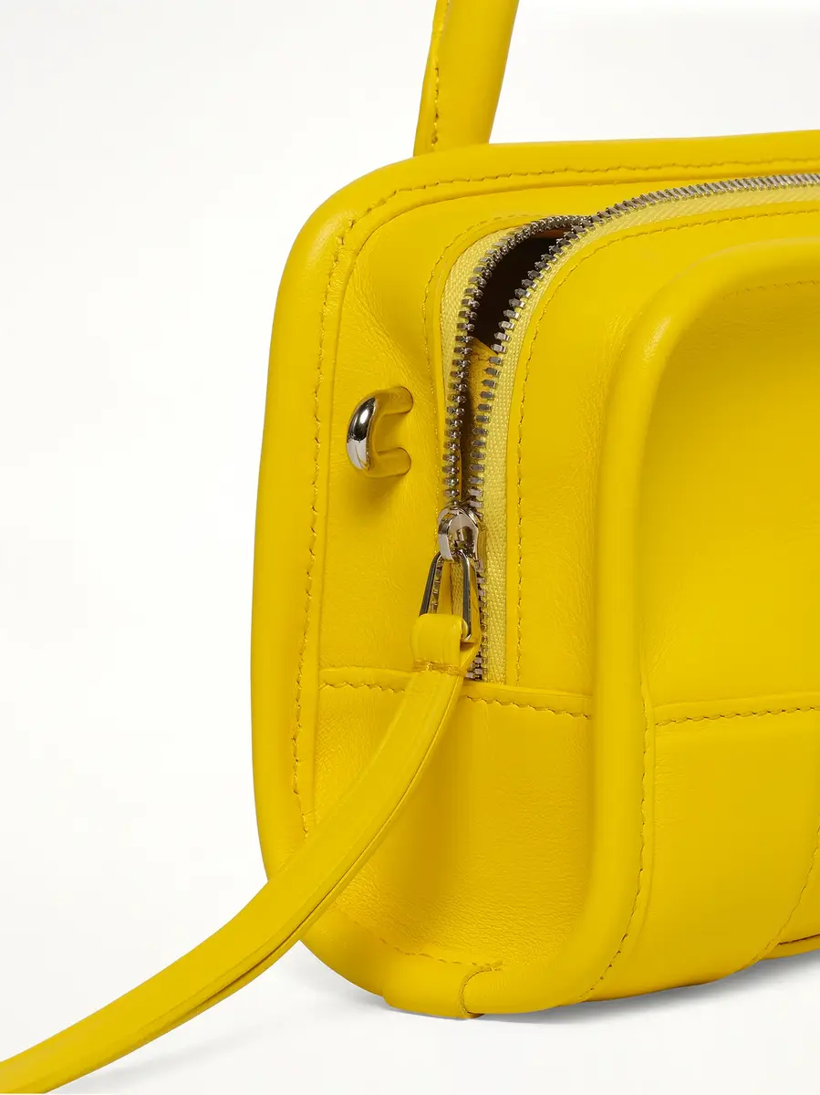 Loewe Amazona 180 Mini Bag in Daisy Yellow | Thumbnail 6 Loewe Amazona 180 Mini Bag in Daisy Yellow | Thumbnail 6