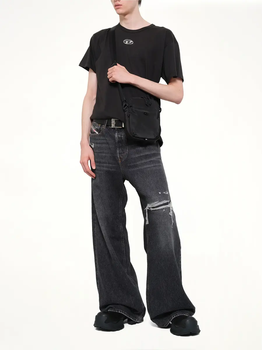Diesel D-pack Crossbody X | Thumbnail 4 Diesel D-pack Crossbody X | Thumbnail 4