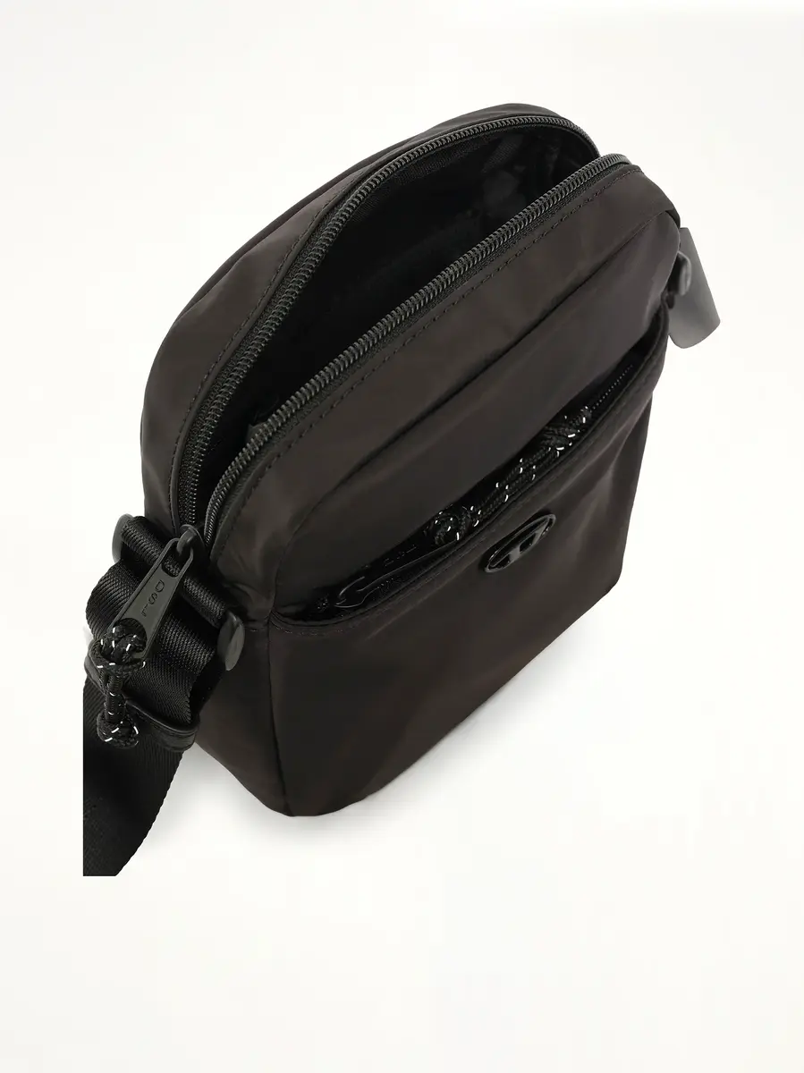 Diesel D-pack Crossbody X | Thumbnail 6 Diesel D-pack Crossbody X | Thumbnail 6