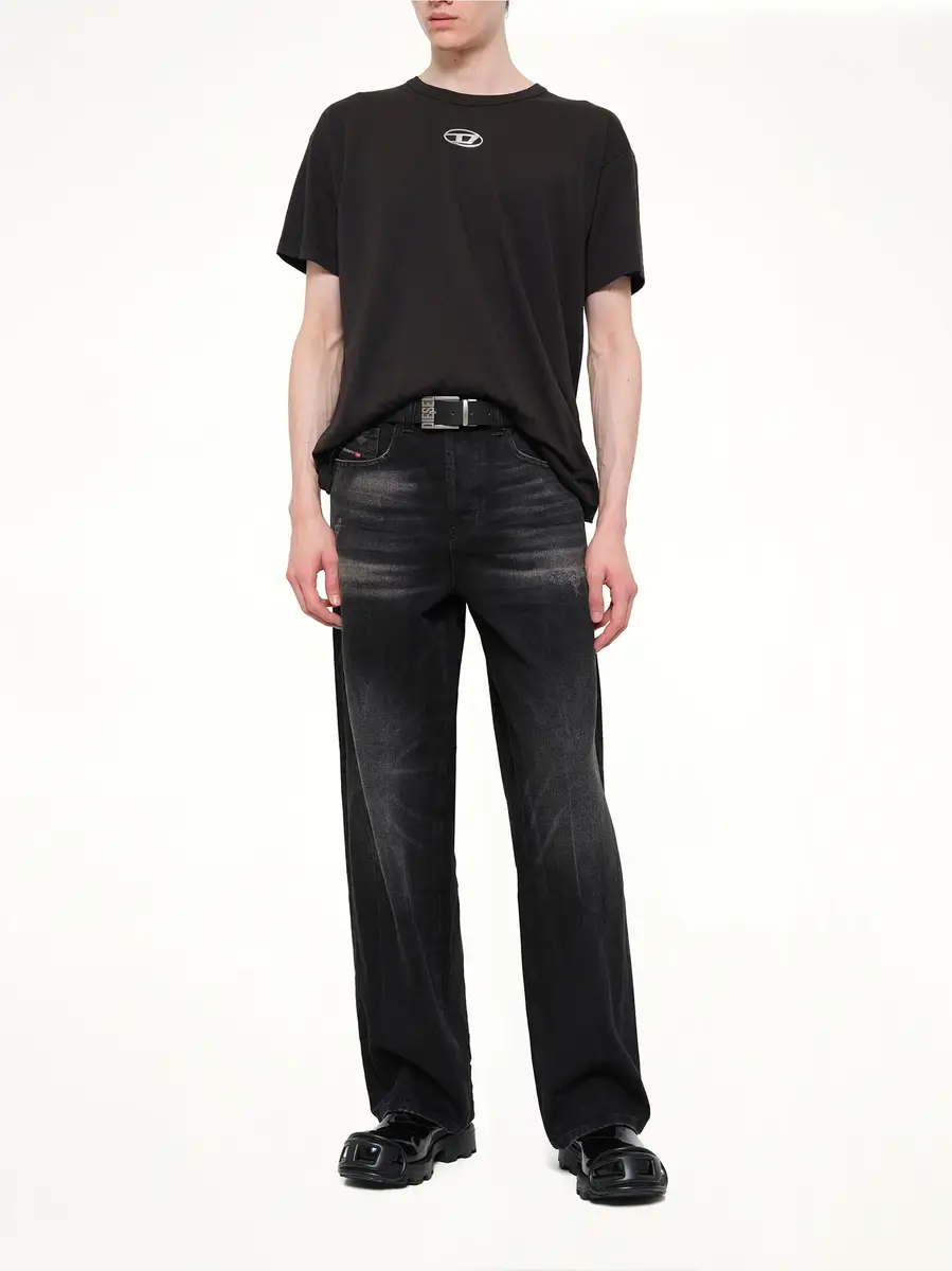 Diesel 2001 D-macro Relaxed Jeans in Washed Black | Thumbnail 4 Diesel 2001 D-macro Relaxed Jeans in Washed Black | Thumbnail 4