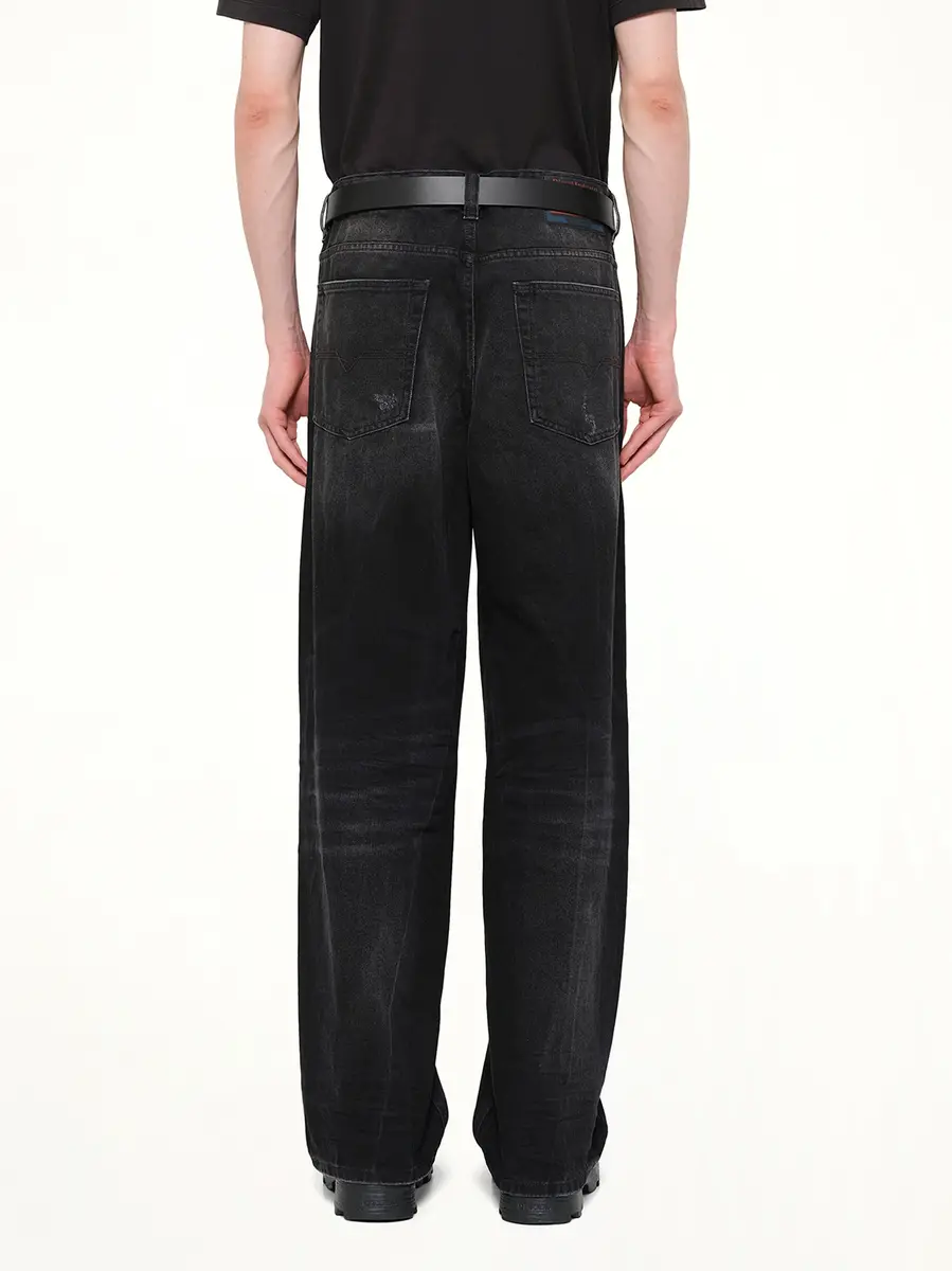 Diesel 2001 D-macro Relaxed Jeans in Washed Black | Thumbnail 5 Diesel 2001 D-macro Relaxed Jeans in Washed Black | Thumbnail 5