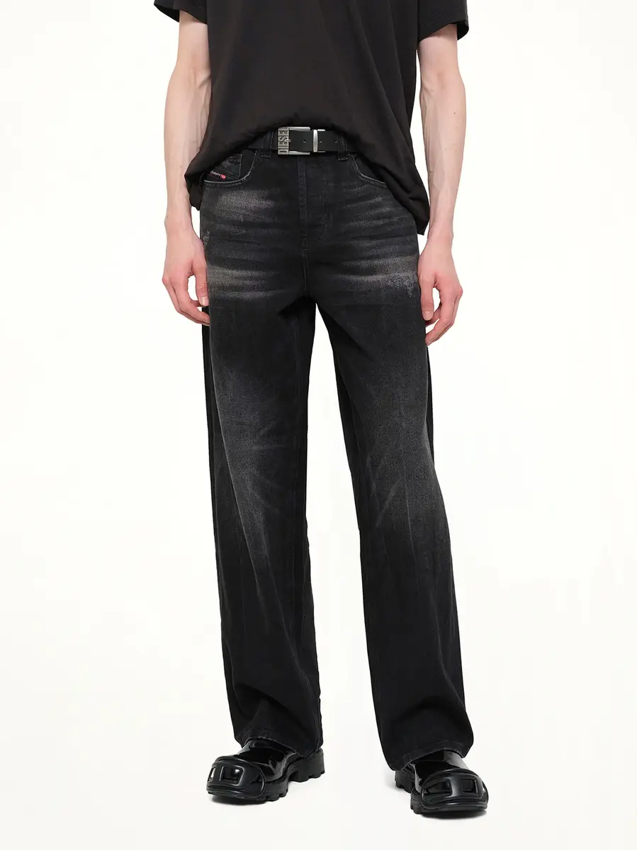 Diesel 2001 D-macro Relaxed Jeans in Washed Black | Thumbnail 6 Diesel 2001 D-macro Relaxed Jeans in Washed Black | Thumbnail 6