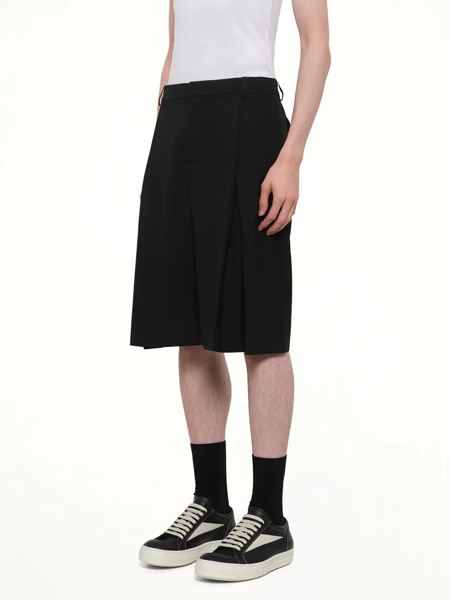 Casablanca Pleated Baggy Shorts | Thumbnail 3 Casablanca Pleated Baggy Shorts | Thumbnail 3