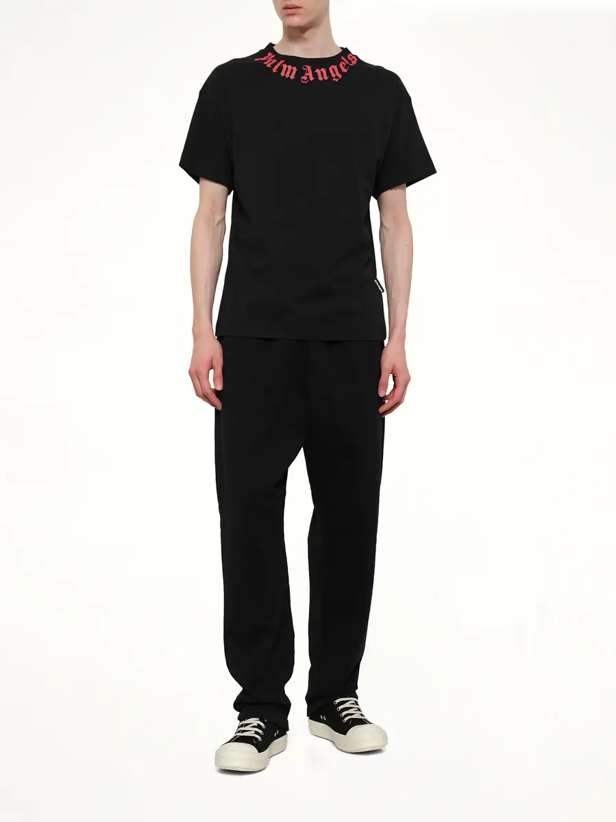 Palm Angels Neck Logo Regular T-shirt in Black/red | Thumbnail 4 Palm Angels Neck Logo Regular T-shirt in Black/red | Thumbnail 4