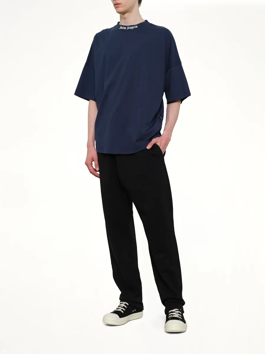 Palm Angels Classic Logo Over T-shirt in Navy Blue | Thumbnail 4