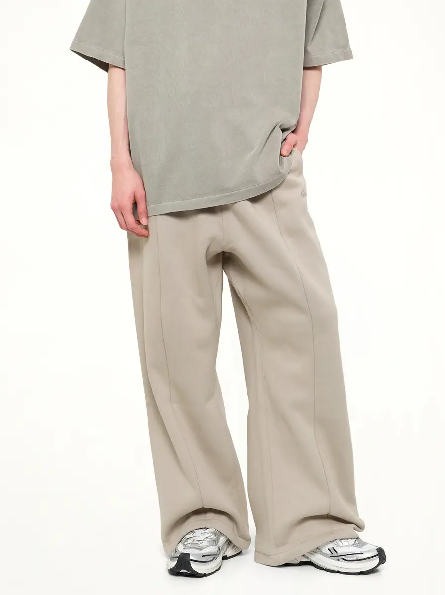 Fear of God Essentials Signature Lounge Sweatpant in Seal | Thumbnail 6