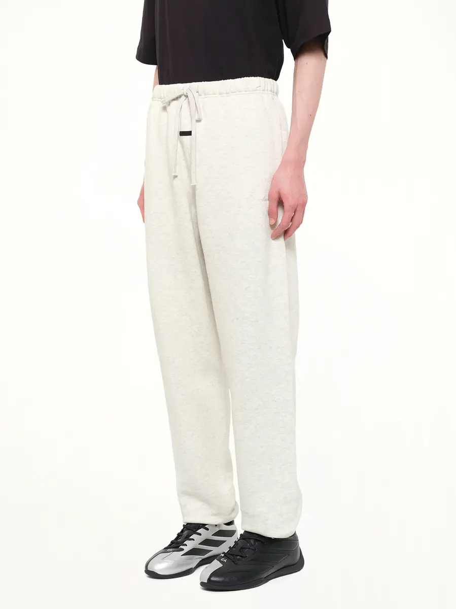 Fear of God Essentials Signature Classic Sweatpant in Oatmeal Heather | Thumbnail 3 Fear of God Essentials Signature Classic Sweatpant in Oatmeal Heather | Thumbnail 3
