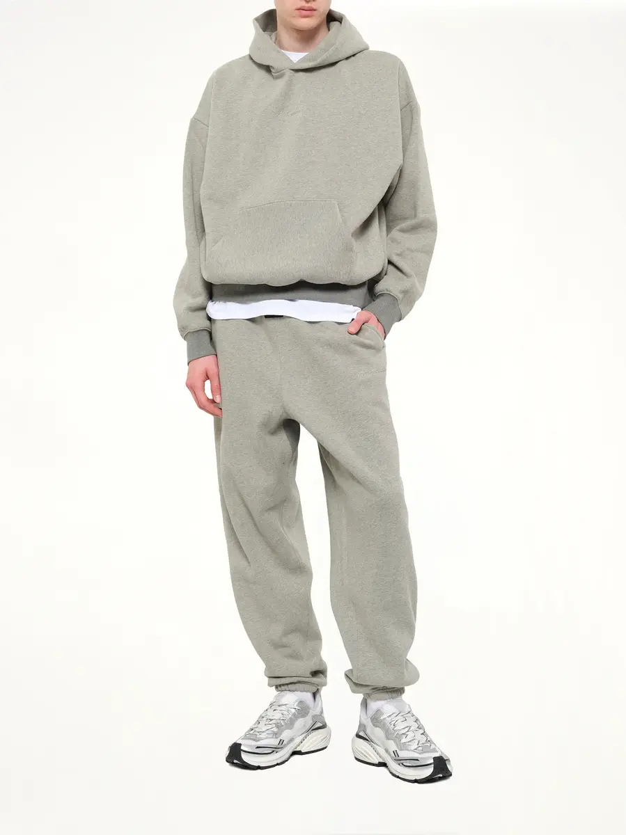Fear of God Essentials Signature Classic Sweatpant in Concrete Heather | Thumbnail 4 Fear of God Essentials Signature Classic Sweatpant in Concrete Heather | Thumbnail 4
