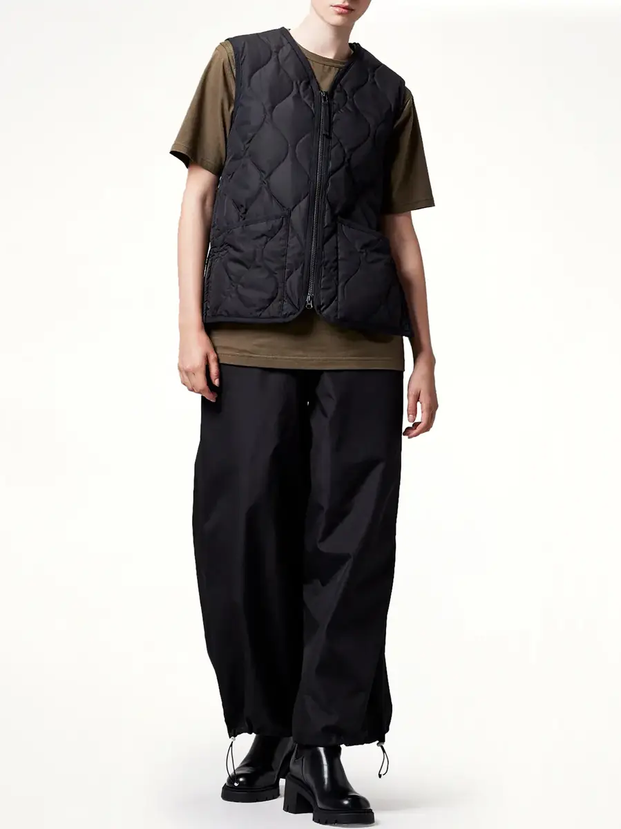 TAION Military Zip V Neck Down Jacket | Thumbnail 4