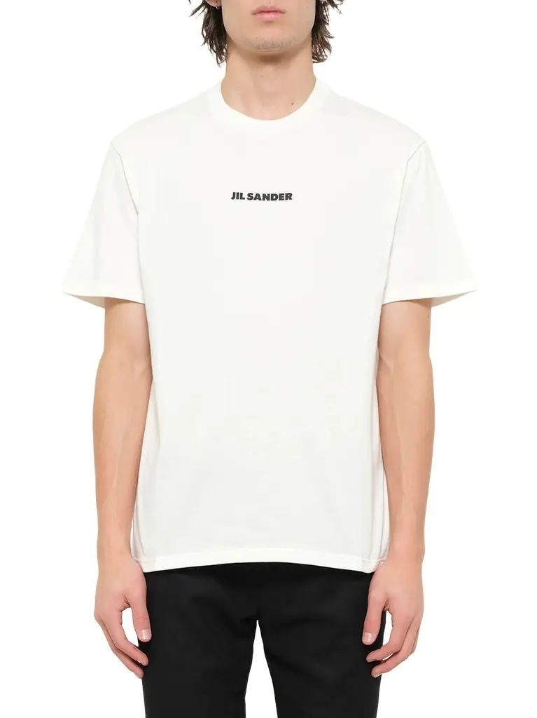 Crewneck Small Logo T-shirt in Porcelain Crewneck Small Logo T-shirt in Porcelain