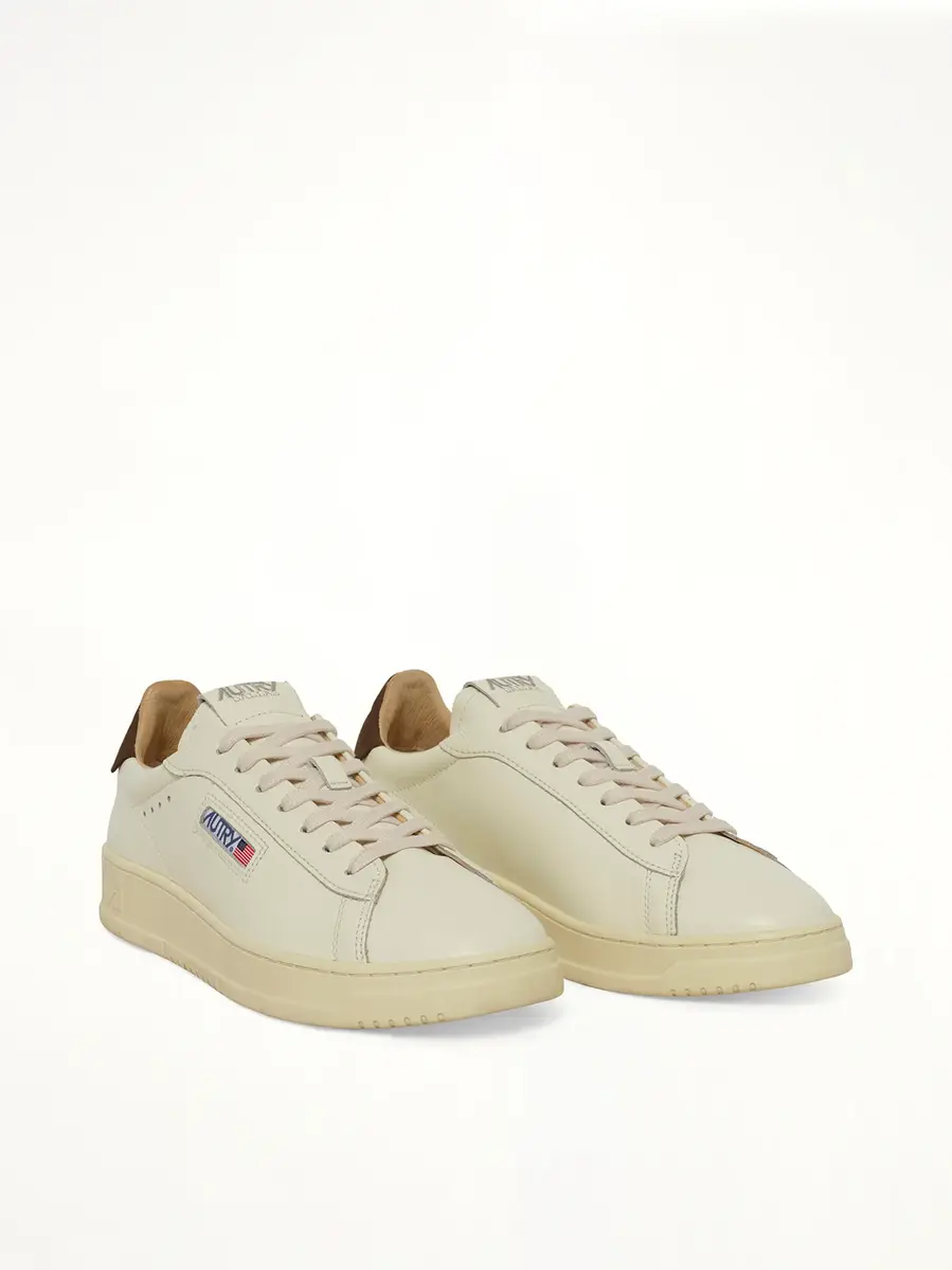 Autry Dallas Low Top Sneaker in Marshmallow/teak | Thumbnail 2