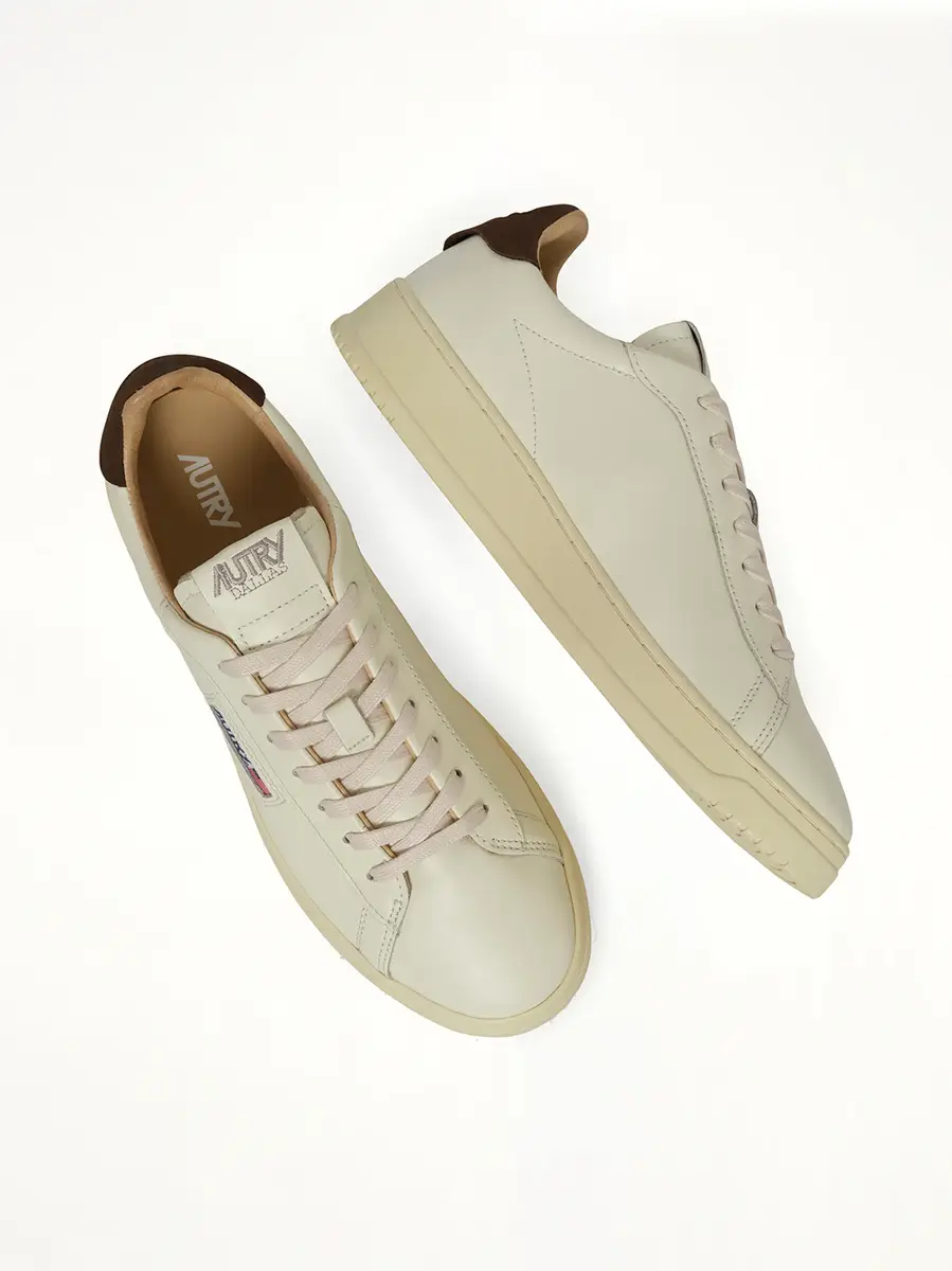 Autry Dallas Low Top Sneaker in Marshmallow/teak | Thumbnail 4