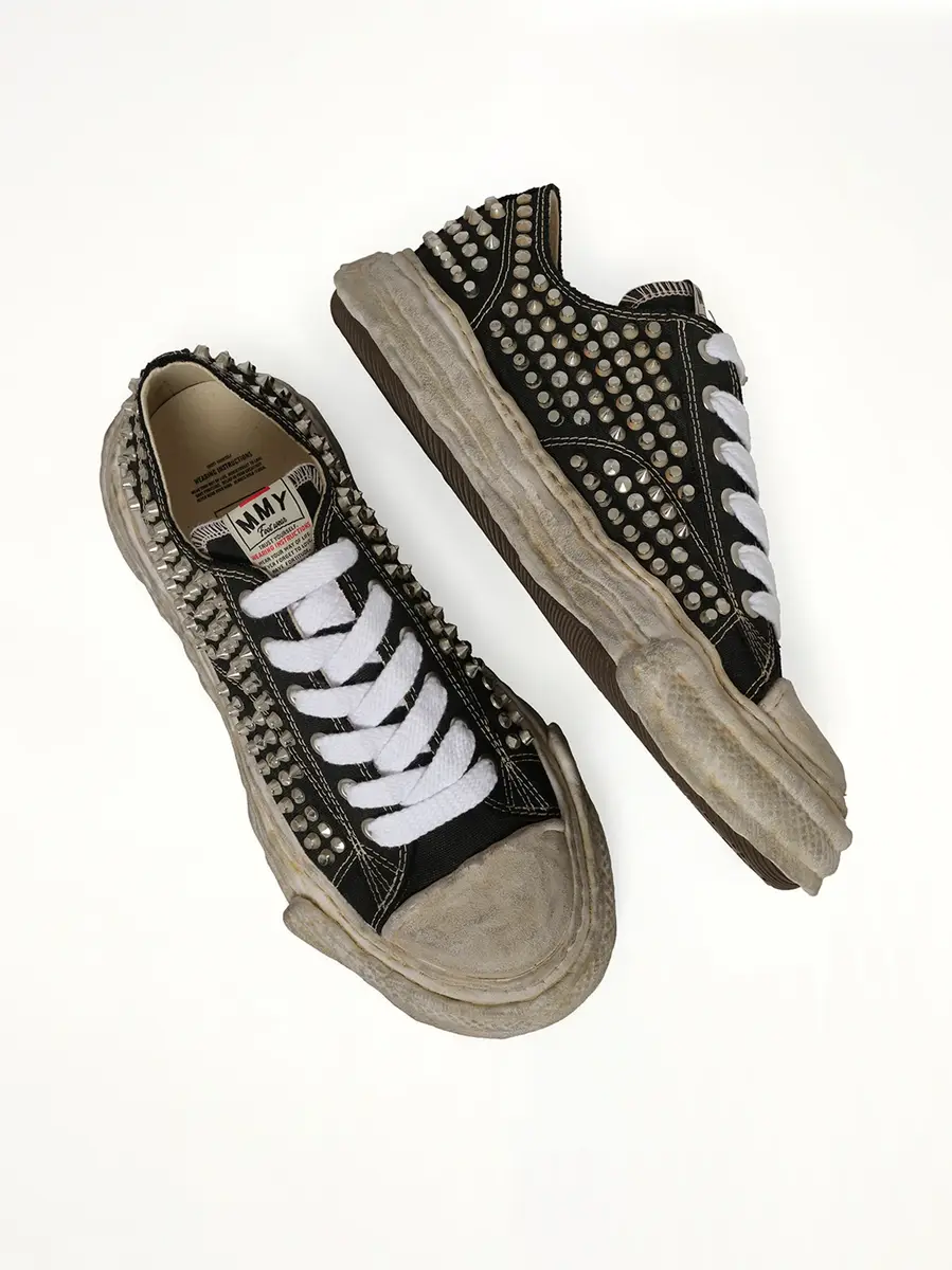 Maison MIHARA YASUHIRO Exclusive Peterson 23 OG Studded Sneaker in Black/white | Thumbnail 4 Maison MIHARA YASUHIRO Exclusive Peterson 23 OG Studded Sneaker in Black/white | Thumbnail 4