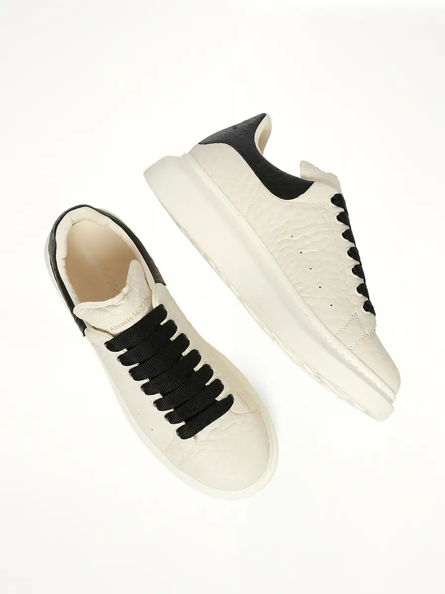 Alexander McQueen Larry Grained Leather Sneaker in Off White/black | Thumbnail 4 Alexander McQueen Larry Grained Leather Sneaker in Off White/black | Thumbnail 4