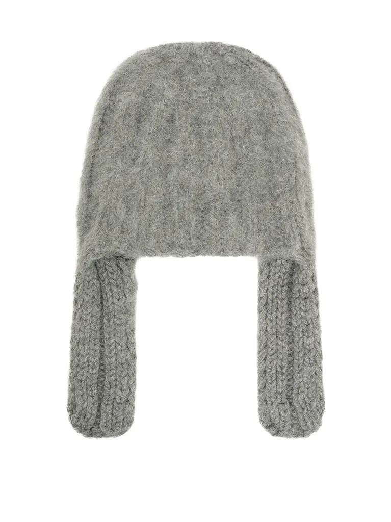 Maison Margiela Ribbed Beanie in Medium Grey