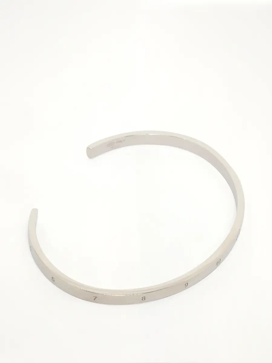 Maison Margiela Number Reference Cuff 4mm in Semi Matt Palladium | Thumbnail 2