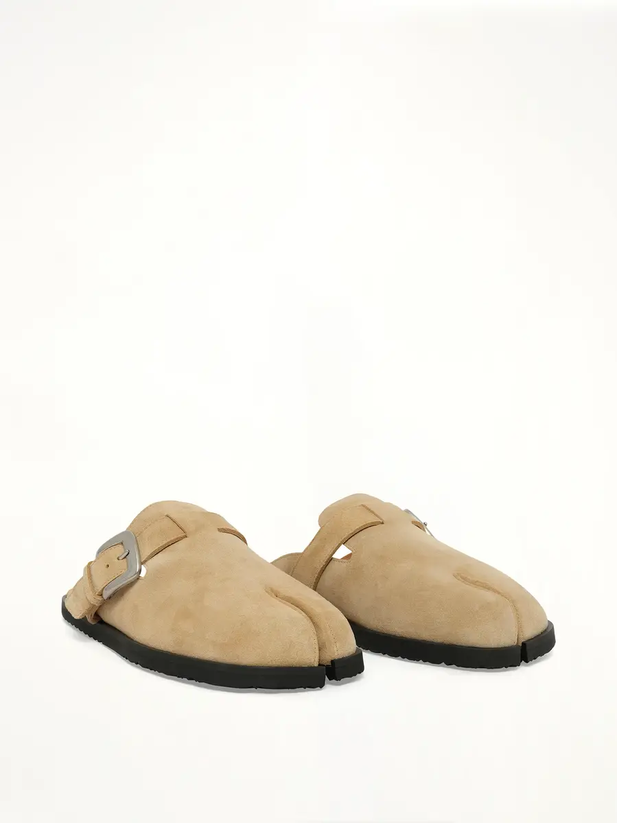 Maison Margiela Tabi Anatomic Mules in Pale Khaki | Thumbnail 2