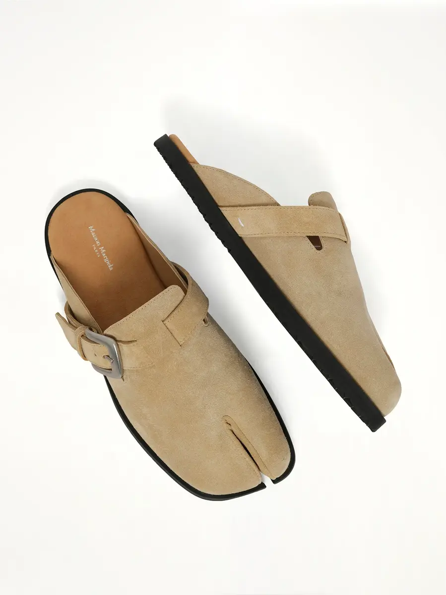 Maison Margiela Tabi Anatomic Mules in Pale Khaki | Thumbnail 4