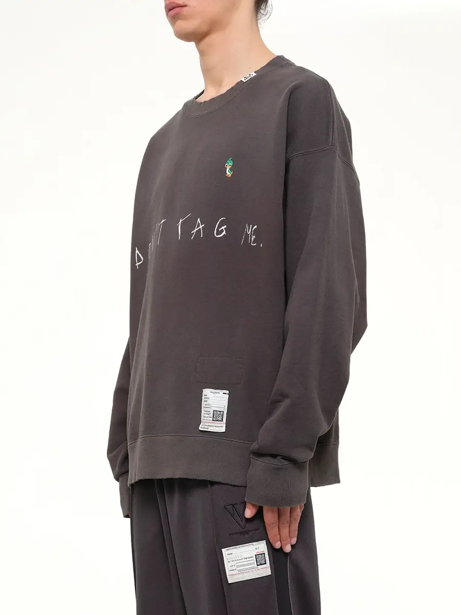 Maison MIHARA YASUHIRO Don't Tag Me. Printed Sweatshirt | Thumbnail 3 Maison MIHARA YASUHIRO Don't Tag Me. Printed Sweatshirt | Thumbnail 3