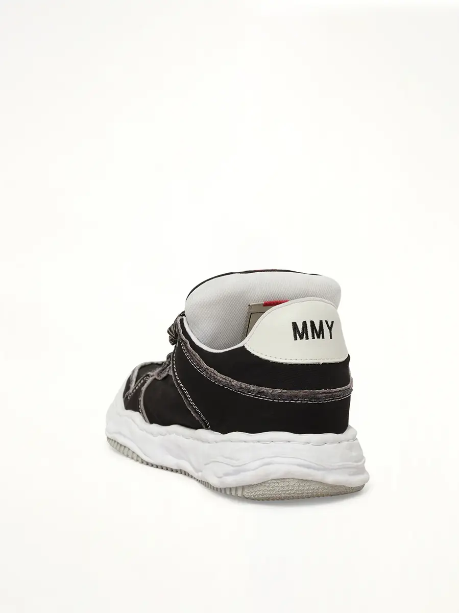 Maison MIHARA YASUHIRO Wayne Puffer Patterned Lace Low Top Sneakers | Thumbnail 3 Maison MIHARA YASUHIRO Wayne Puffer Patterned Lace Low Top Sneakers | Thumbnail 3