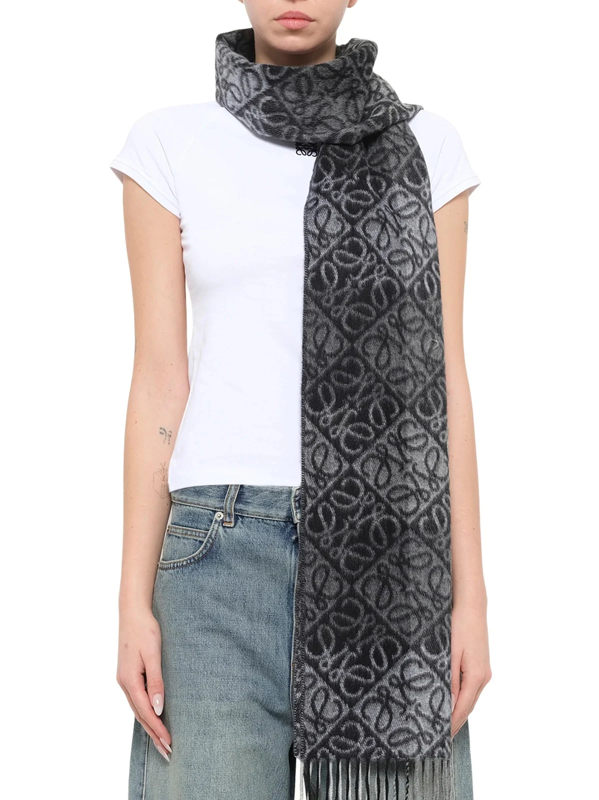 Loewe 38x180 Wool Cashmere Anagram Scarf in Black/white