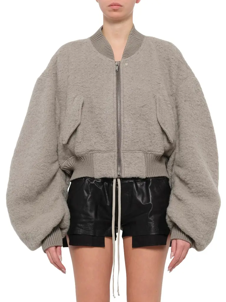 Secchia Cropped Flight in Dark Pearl Secchia Cropped Flight in Dark Pearl