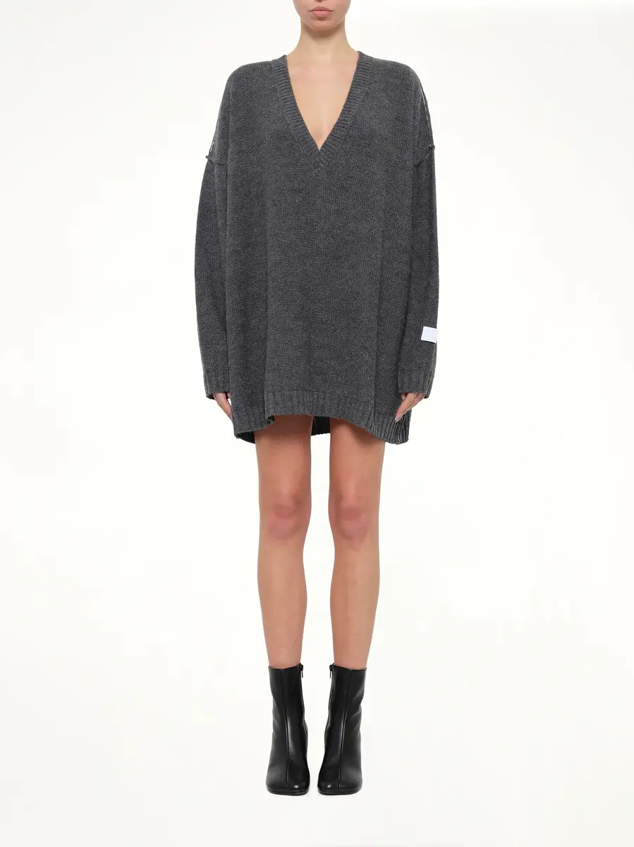 MM6 MAISON MARGIELA V-neck Sweater in Grey Melange | Thumbnail 7 MM6 MAISON MARGIELA V-neck Sweater in Grey Melange | Thumbnail 7