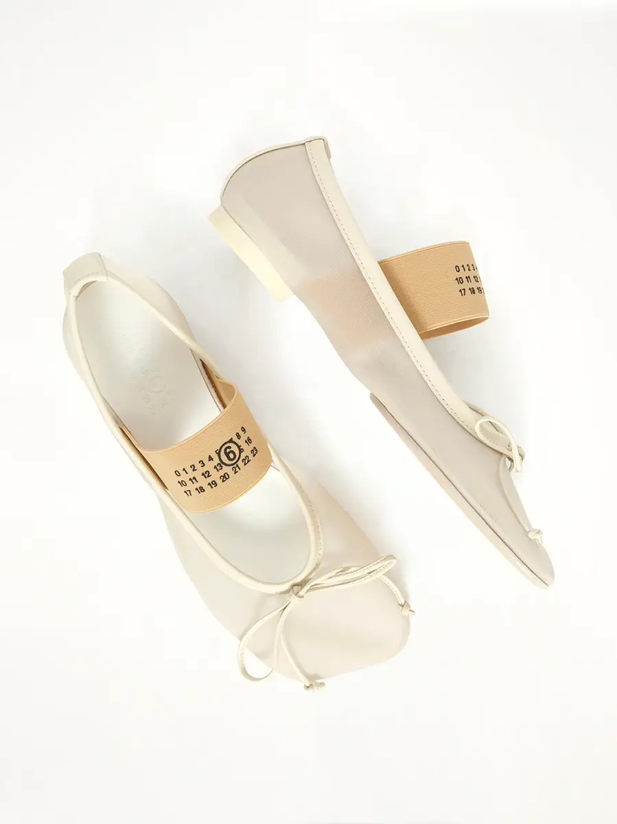 MM6 MAISON MARGIELA Anatomic Mesh Ballerina in Bleached Sand | Thumbnail 4