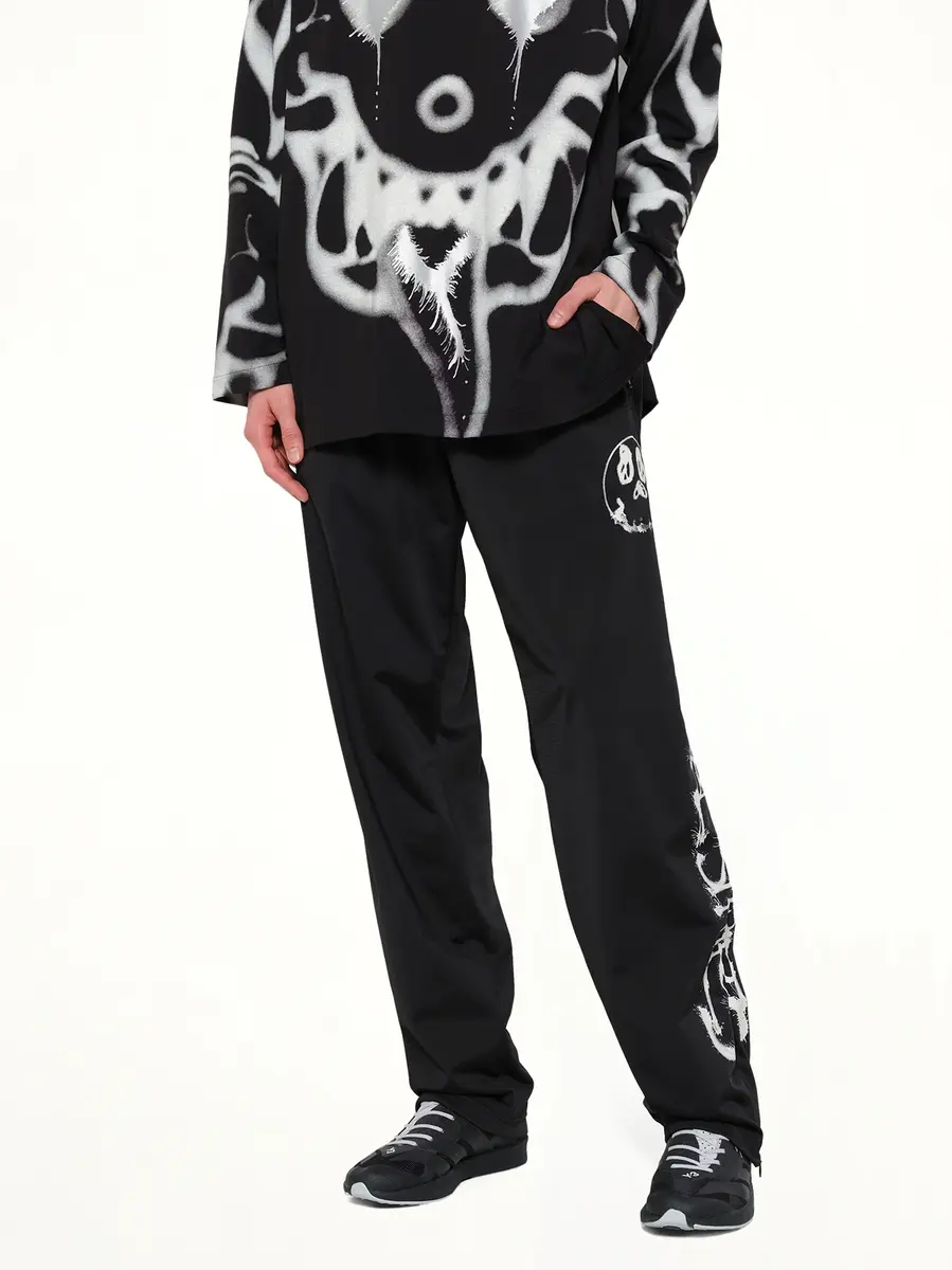 Y-3 Skull Graphic 3 Stripe Pants | Thumbnail 6