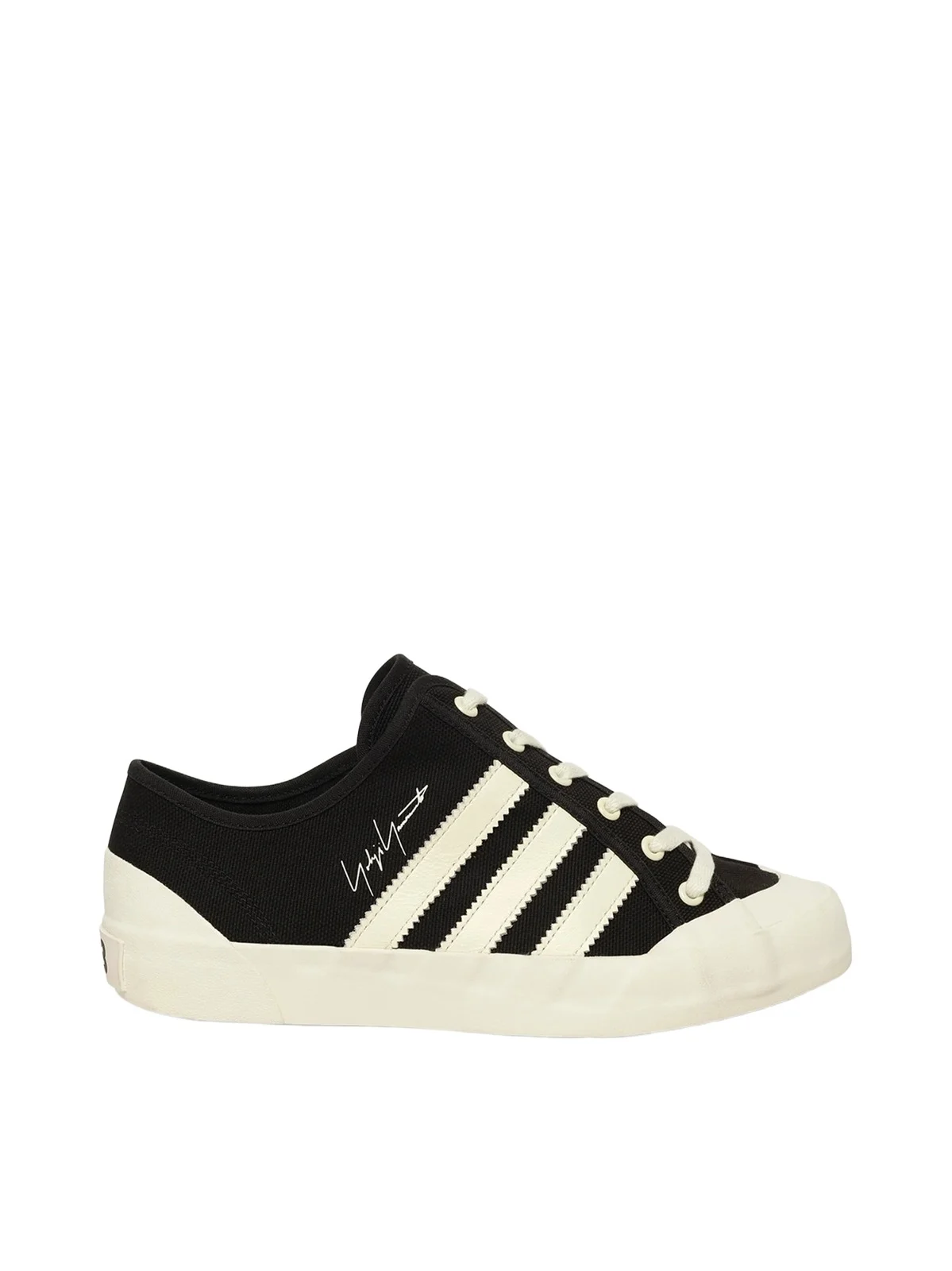 Y-3 Y-3 Nisi Low Sneaker in Black/off White