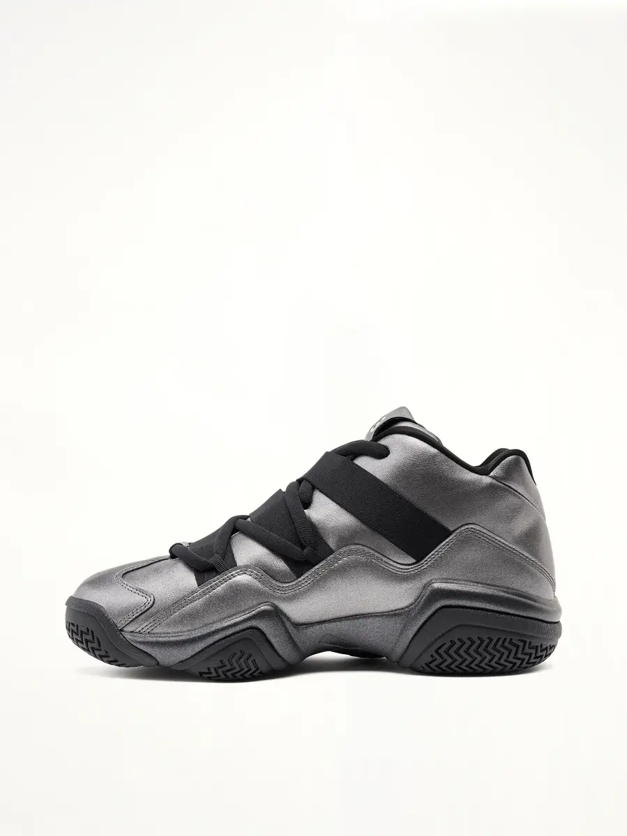 Y-3 Y-3 Megaball Sneaker | Thumbnail 8 Y-3 Y-3 Megaball Sneaker | Thumbnail 8