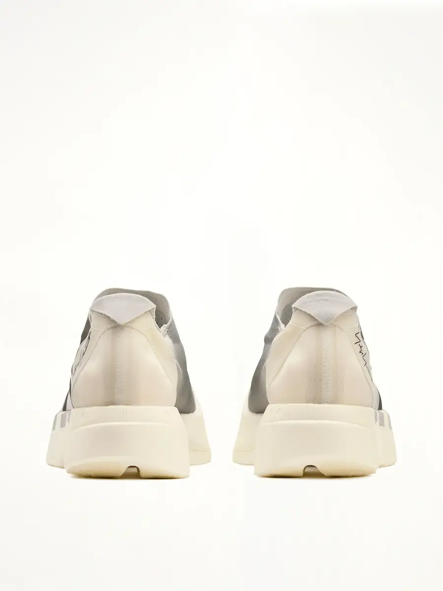 Y-3 Y-3 Adios Pro 4 Sneaker in Chalk White/silver | Thumbnail 3 Y-3 Y-3 Adios Pro 4 Sneaker in Chalk White/silver | Thumbnail 3