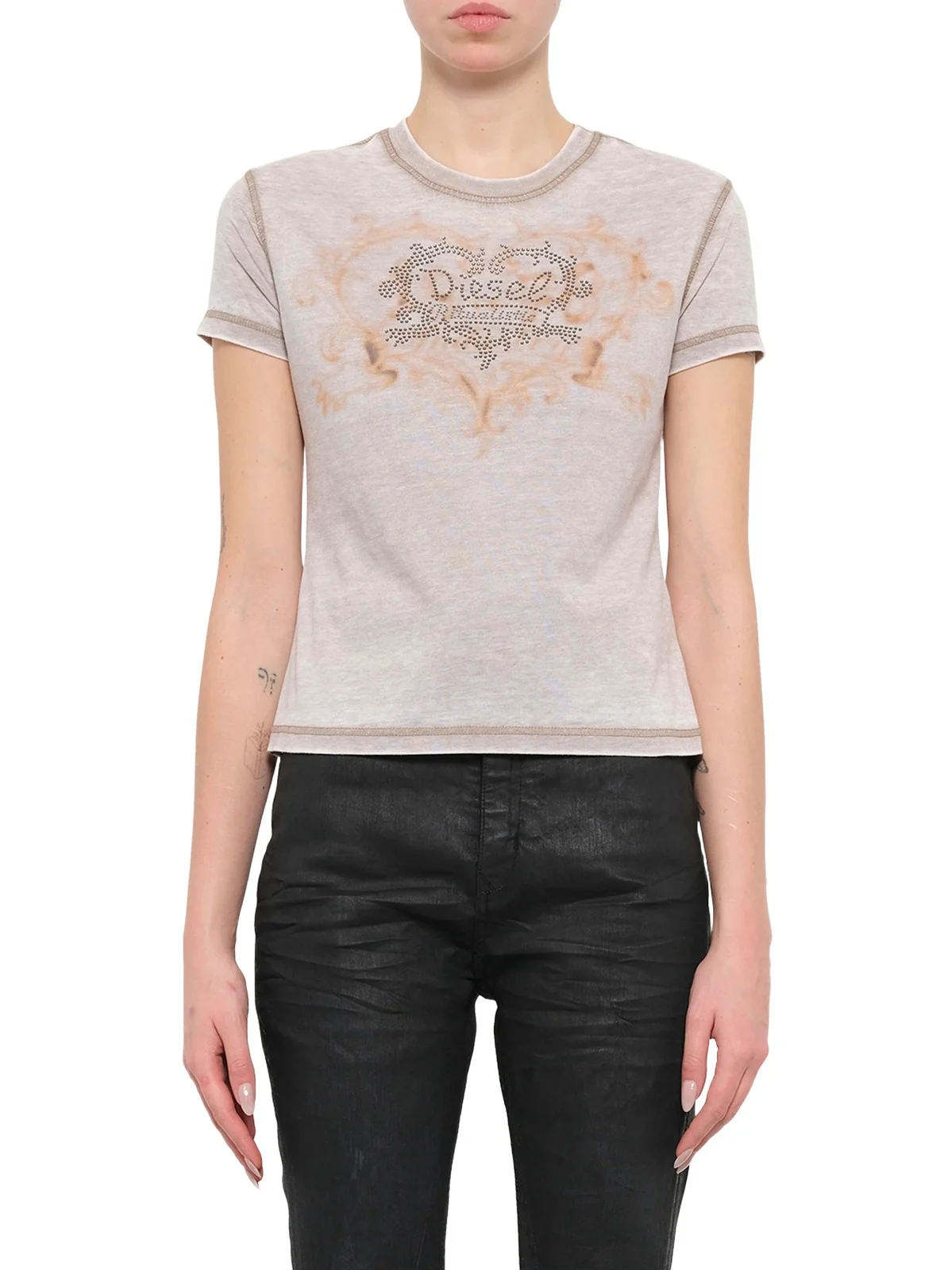 T-ila-aa1 T-shirt