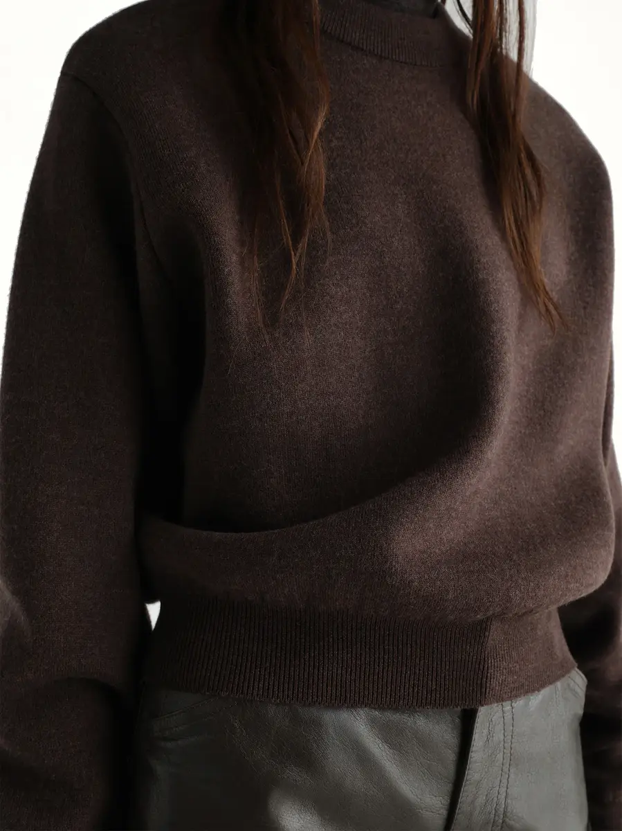 Lemaire Short Sweatshirt in Ganache | Thumbnail 6 Lemaire Short Sweatshirt in Ganache | Thumbnail 6