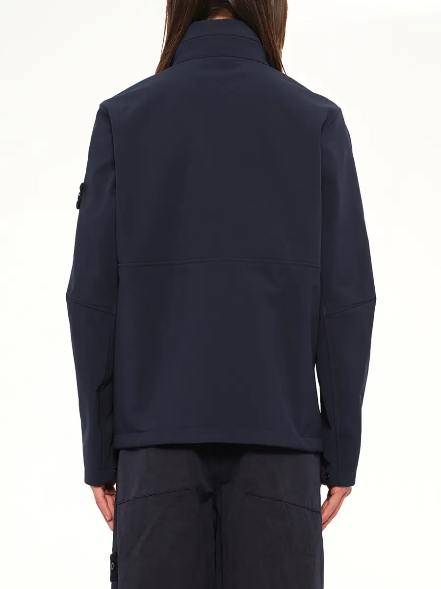 Stone Island Q100005 Soft Shell Light Jacket in Navy Blue | Thumbnail 5