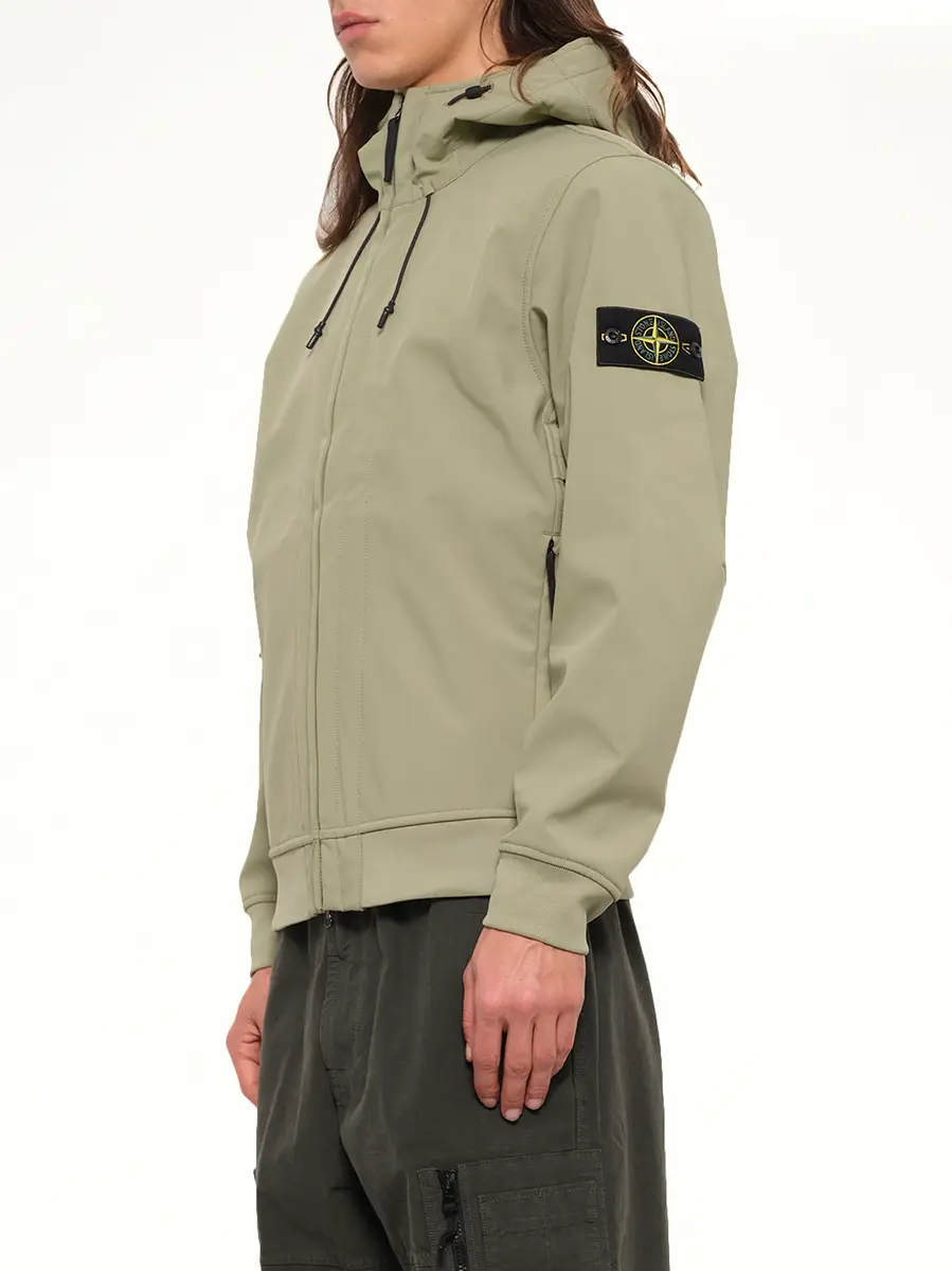 Stone Island Q100004 Soft Shell Hooded Jacket in Laurel Green | Thumbnail 3