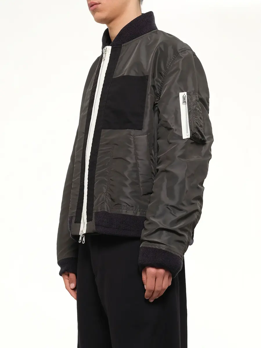 Sacai Nylon Twill x Rip Stop Reversible Blouson in Black/dark Khaki | Thumbnail 9