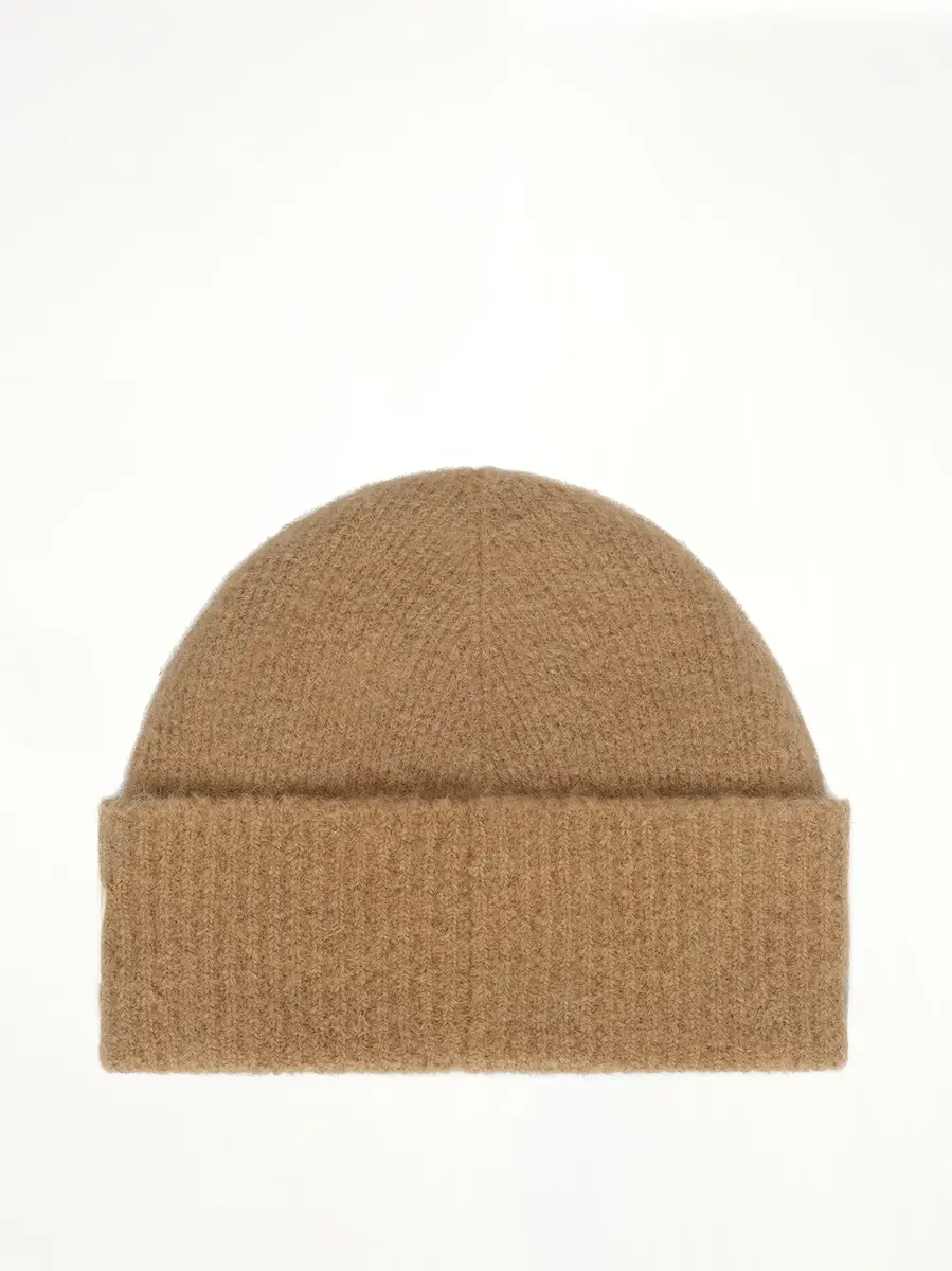 AMI PARIS Ami De Coeur Beanie in Light Beige | Thumbnail 3 AMI PARIS Ami De Coeur Beanie in Light Beige | Thumbnail 3