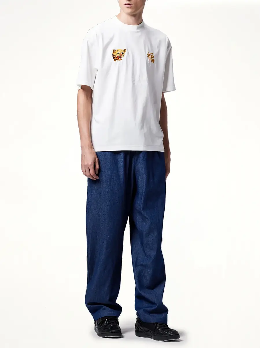 TAION Front Side Embroidery Tiger T-shirt in Off White | Thumbnail 4 TAION Front Side Embroidery Tiger T-shirt in Off White | Thumbnail 4