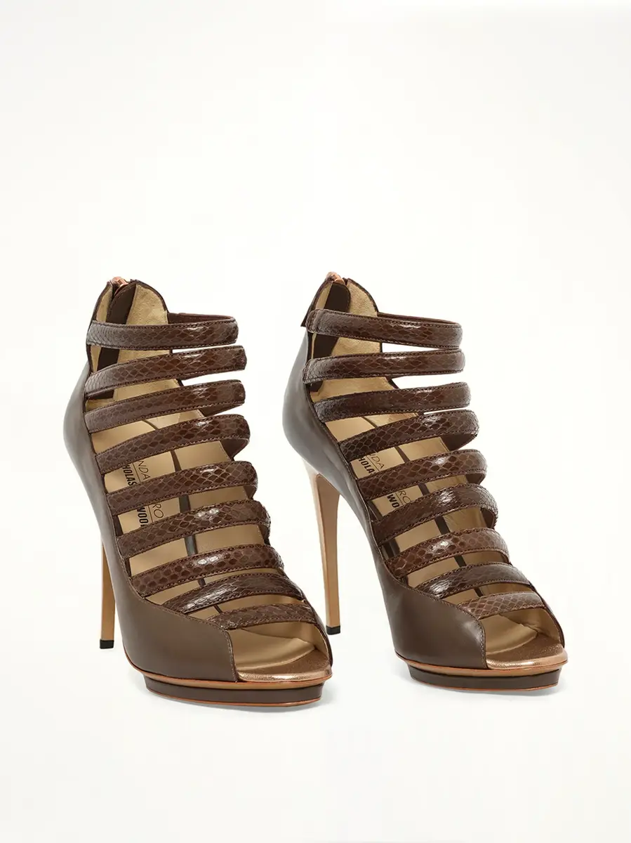 Linda Farrow Leather Shoes | Thumbnail 2
