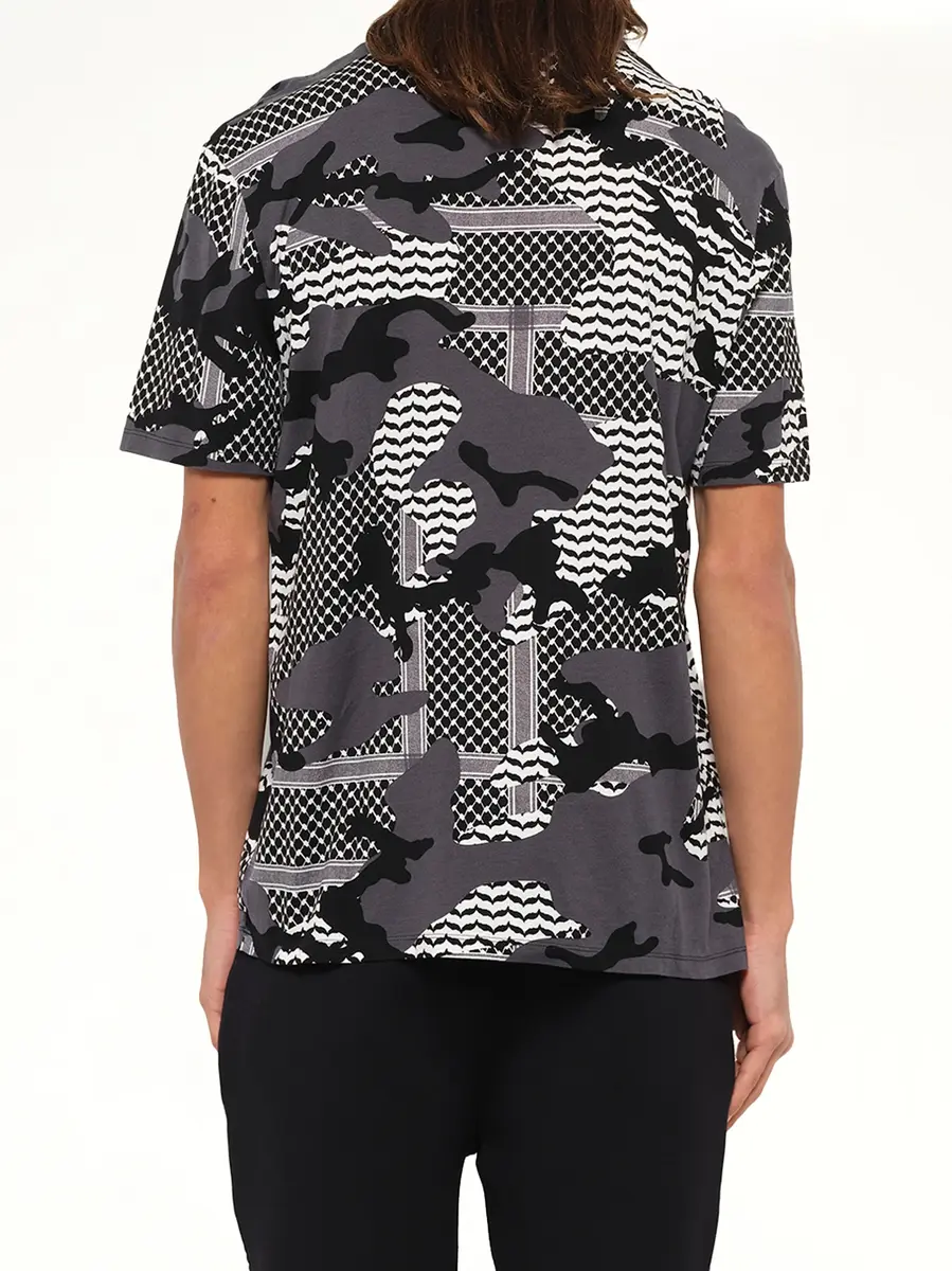 NEIL BARRETT Neil Barrett T-shirt in Camo | Thumbnail 3 NEIL BARRETT Neil Barrett T-shirt in Camo | Thumbnail 3