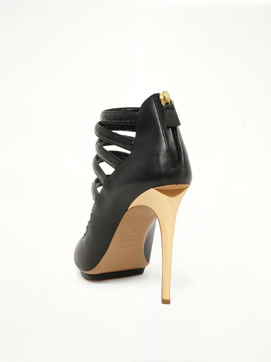 Linda Farrow Leather Shoes | Thumbnail 3