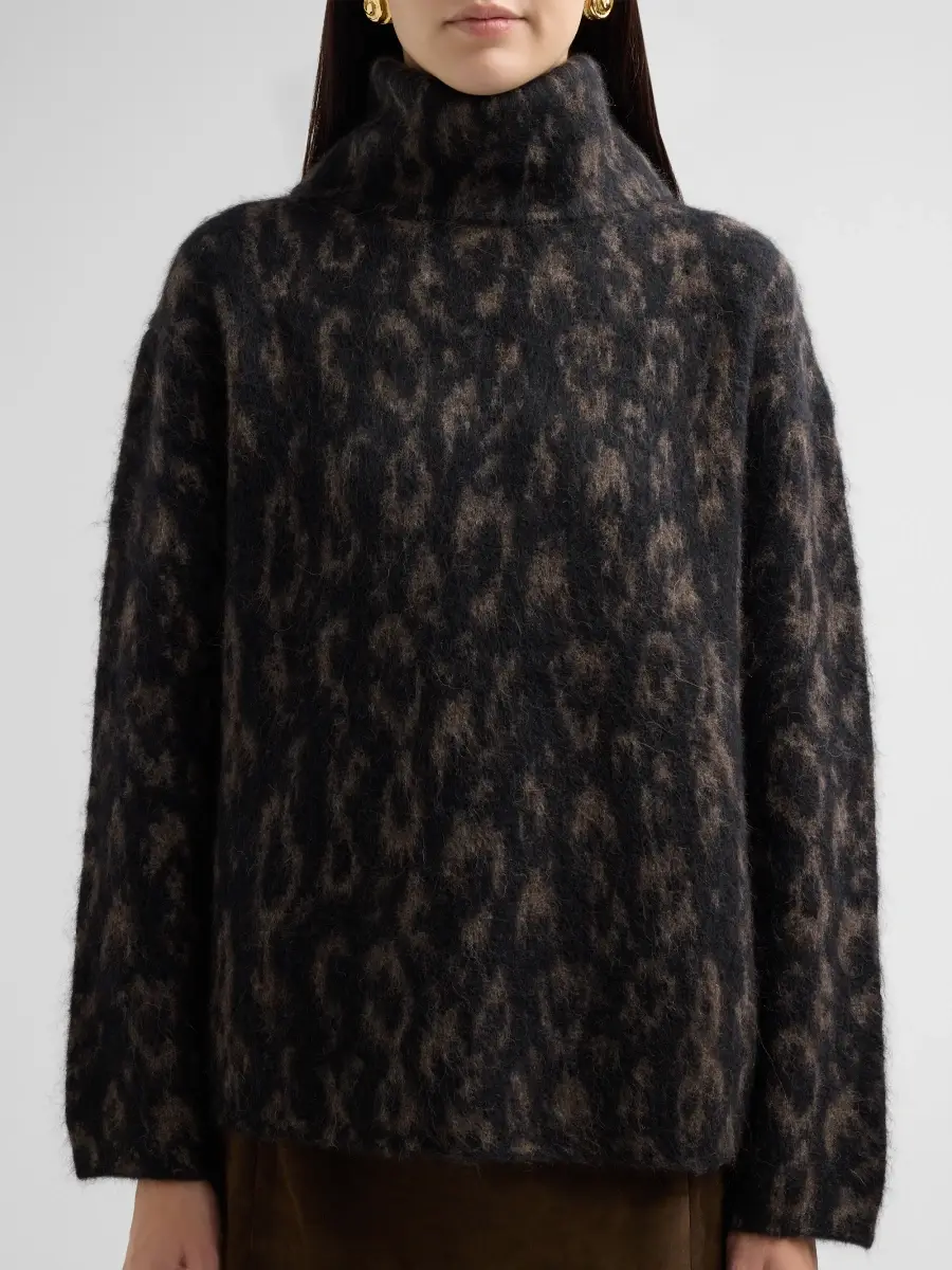 Vince Women's Leopard-Jacquard Oversized Turtleneck Sweater | Thumbnail 5 Vince Women's Leopard-Jacquard Oversized Turtleneck Sweater | Thumbnail 5