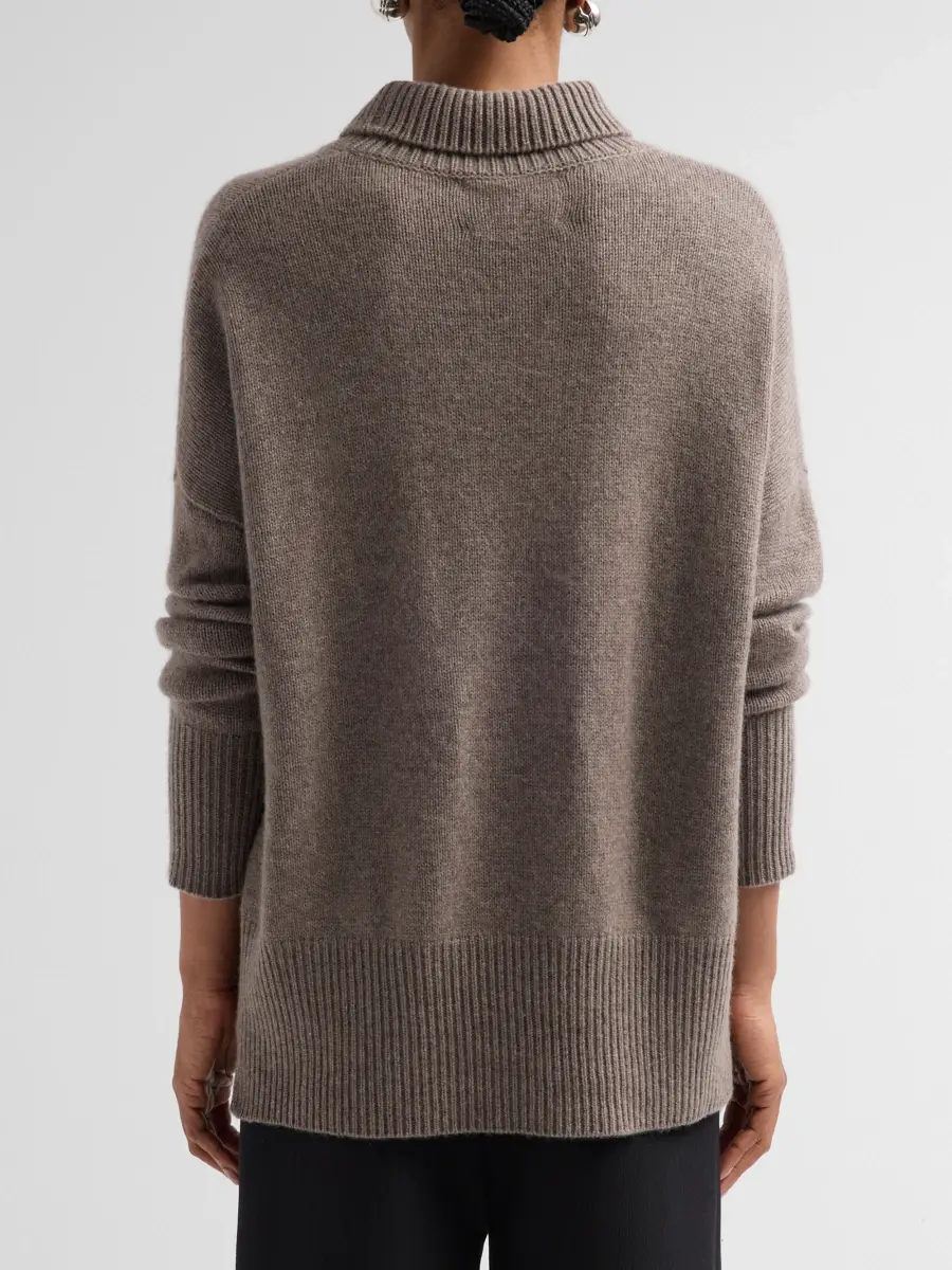 Lisa Yang Women's Heidi Relaxed-Fit Cashmere Sweater | Thumbnail 3 Lisa Yang Women's Heidi Relaxed-Fit Cashmere Sweater | Thumbnail 3